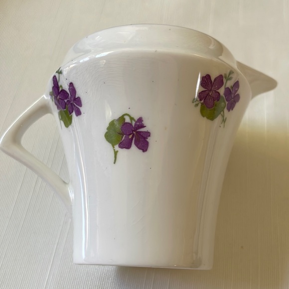 Royal Crown Porcelain Creamer Pitcher England African Violet flower pattern - Picture 6 of 8